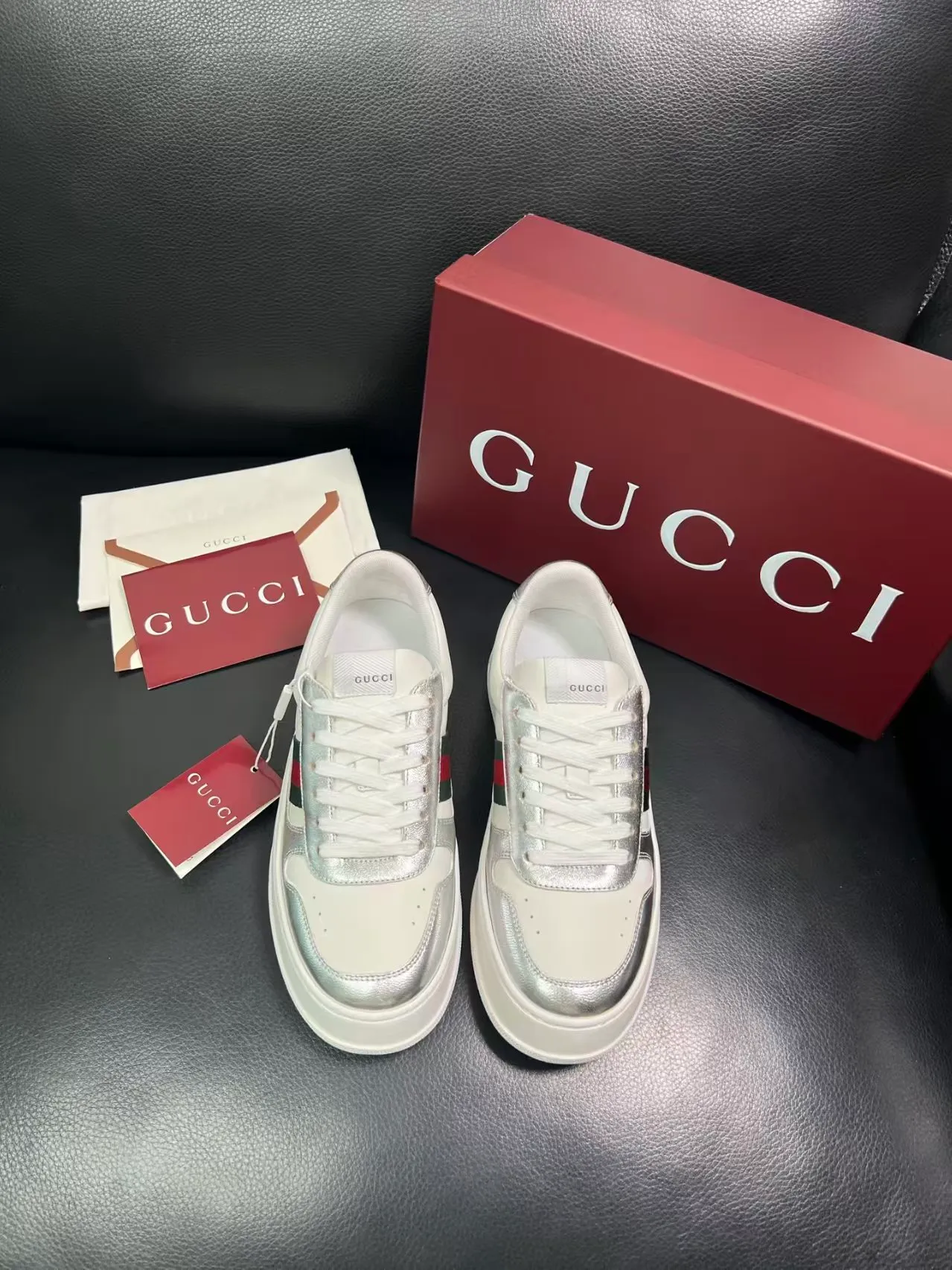 Men's Men's Shoes💰440【New Style】🎍🎍New Gucci Men's Shoes GUCCI [Lightning] The latest shoes are shipped. Original quality, fashionable, special materials, inner mesh, brand new packaging. The foot feels super comfortable and the workmanship is impeccable. Size: 38-45